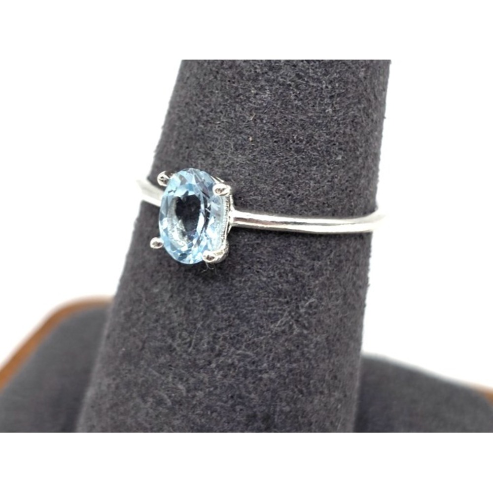Blue Topaz Gemstone Oval‎ Solitaire Ring Size 8 Sterling Silver 925 Stackable